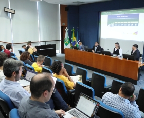 Apresentação dos resultados do Grupo de Trabalho sobre o Restaurante Universitário, com DAF, DPO e RU. 25/11/2025. Foto: Beto Monteiro/Ascom UnB